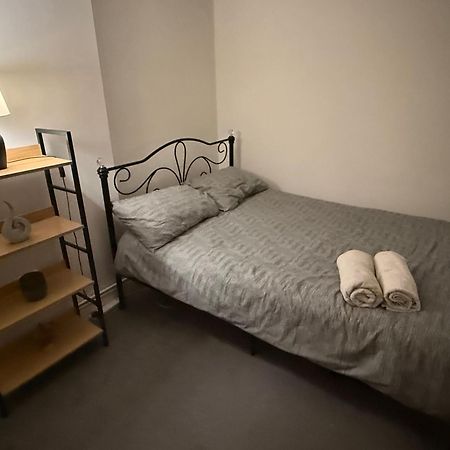 Cosy Victorian Guest Room Londra Esterno foto